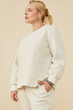 HY8370W Ivory Plus Quilted Knit Pullover Sweatshirt Gif